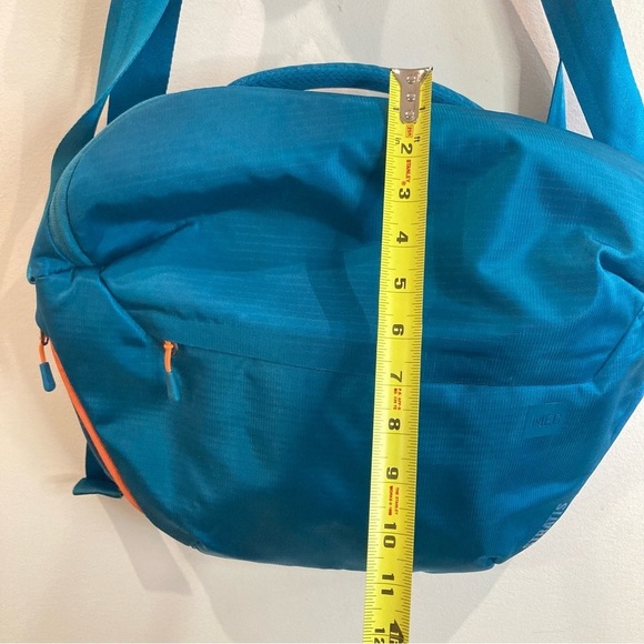 MEC  Stratis Messenger Shoulder Bag 13L Unisex laptop backpack daypack waist - Picture 10 of 16